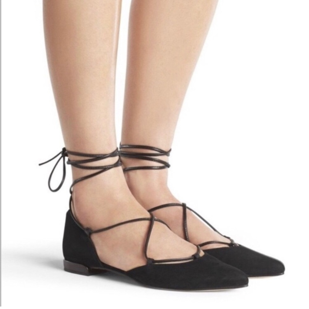 Stuart Weitzman Gillian lace up flat size 8 med